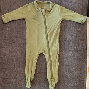 Kyte Baby Green Zip Footies Newborn